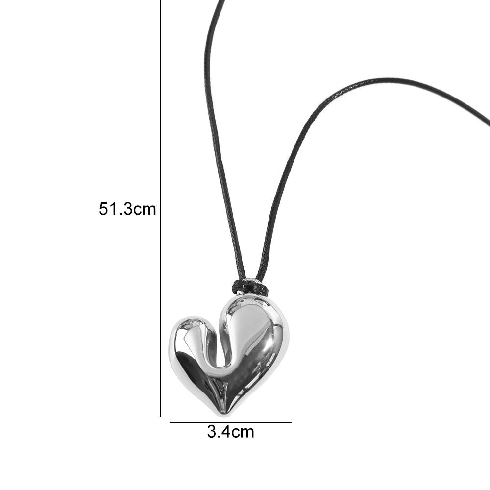 Premium Feeling Sweater Chain Black Rope Collarbone Chain fashionable Love Necklace Women