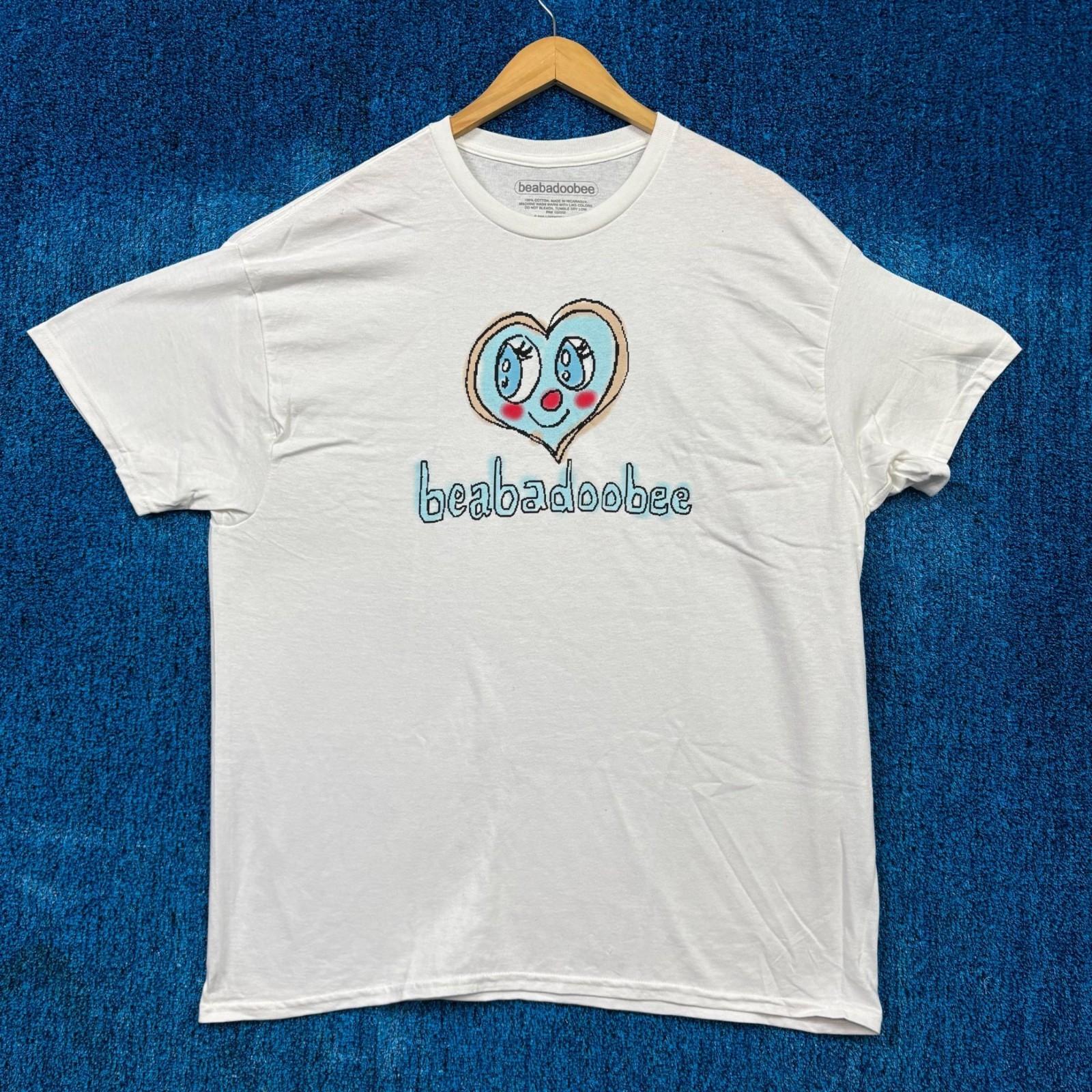 Beabadoobee Self Titled Heart Eyes Graphic Rock T-Shirt Size XL L