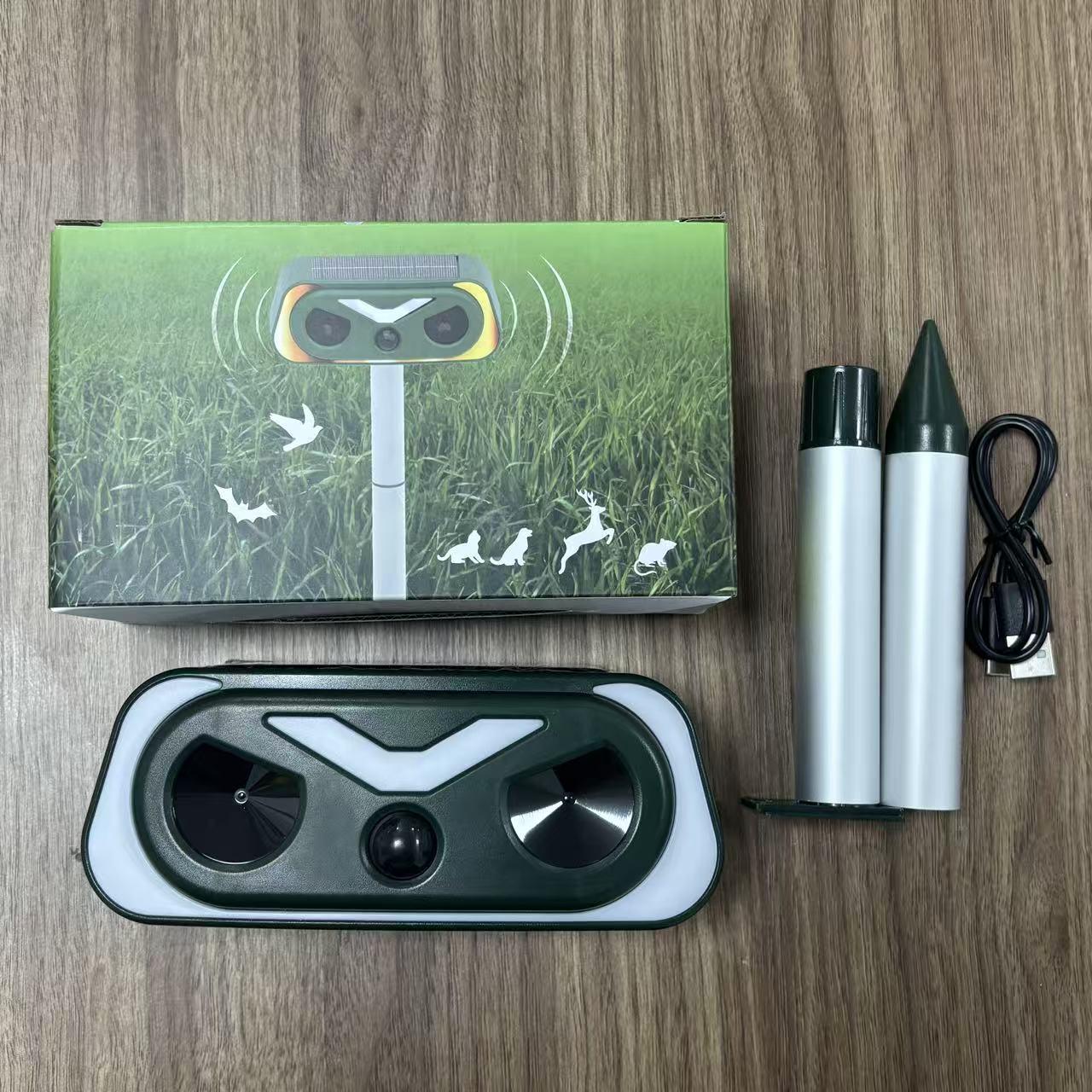 

Solar-Powered Ultrasonic Animal Repeller: IP66 Waterproof with Infrared Sensor for Mice and Birds