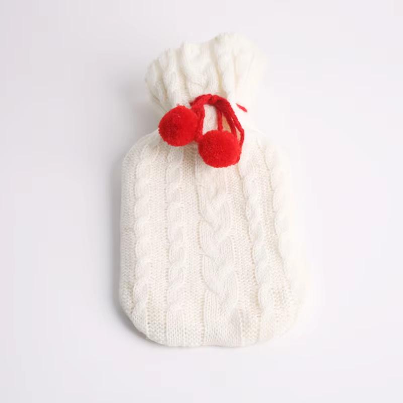 

New Arrival 500ml Hot Water Bottle With Hand-Made Sweater Cosy Cover Premium Portable Warm Bag Elegant Style For Home Use білий