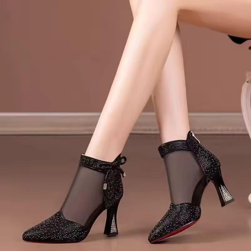 

Женские блестящие сапоги со стразами, бантом, модный дизайн, толстый каблук, острый нос, элегантная банкетная обувь 43 чёрный
