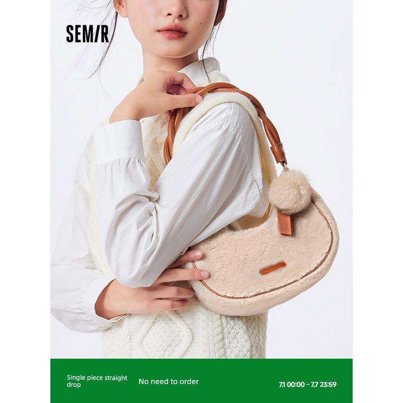 

Senma Bag Underarm Bag Women Outing Small Carrying Bag Elegant Handbag Simple Design Imitation Rabbit Fur Exquisite Women s Bag Khakis 50601