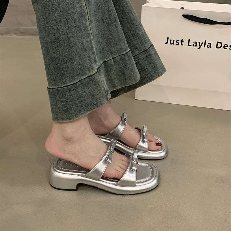 Silver Small Cool Slippers Wearing Fairy Shoes In the Summer of 2025 New Thick Heel Bow French Temperament Sandals