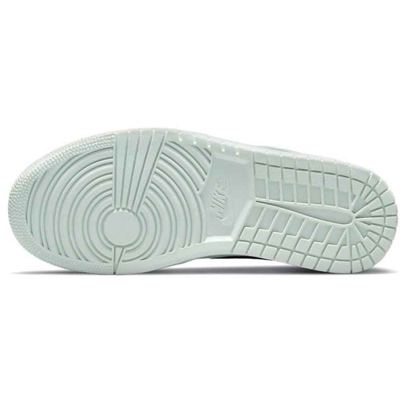 Jordan 1 SE "barely Green" Women's Jordan CZ0776-300