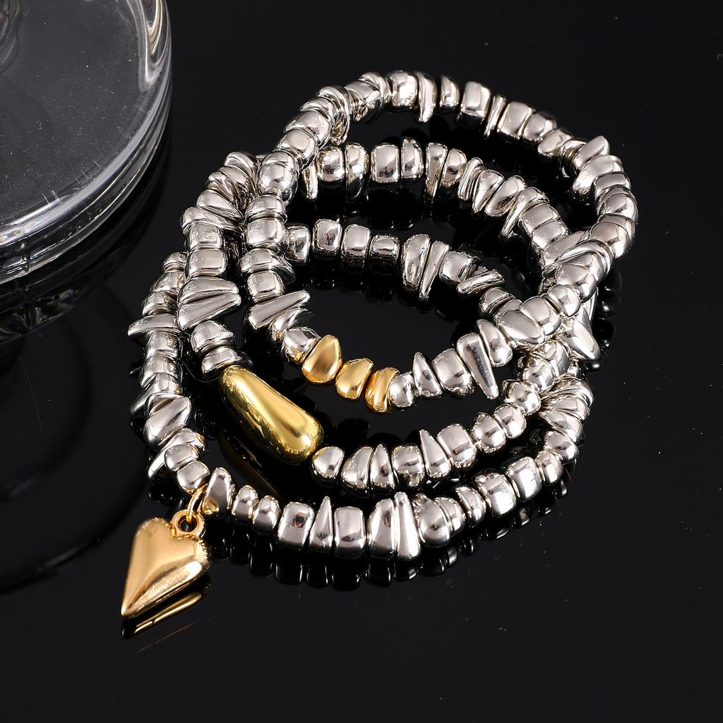 Vintage Irregularity Unique Design CCB Bead Heart-Shaped Pendant Bracelet for Woman Fashion Bracelet Jewelry Holiday Gift