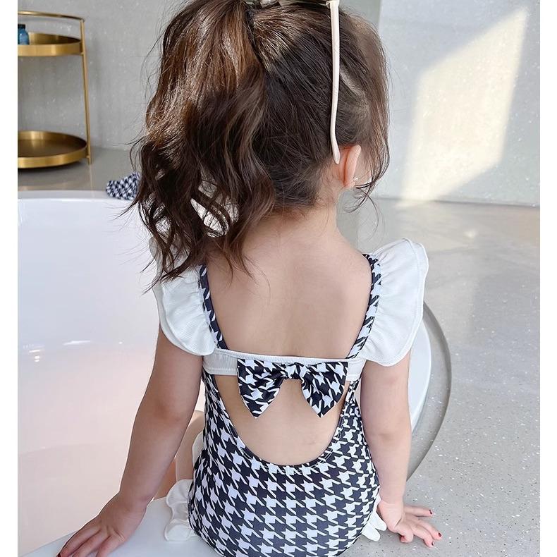 

Модный слитный купальник для девочек | Быстросохнущий, модный принцессный стиль, возраст 6-8 лет Size 90 (Height ~80cm)