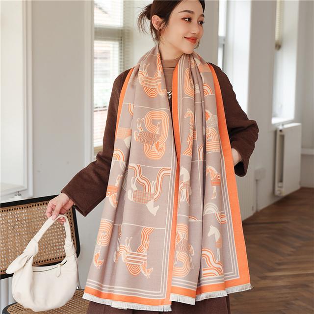 Luxusní kašmírový šátek Zimní Dámské Šály Pašmína Teplá Deka Zábaly Dámská šátek Foulard Bandana Značka Silný potisk šátky