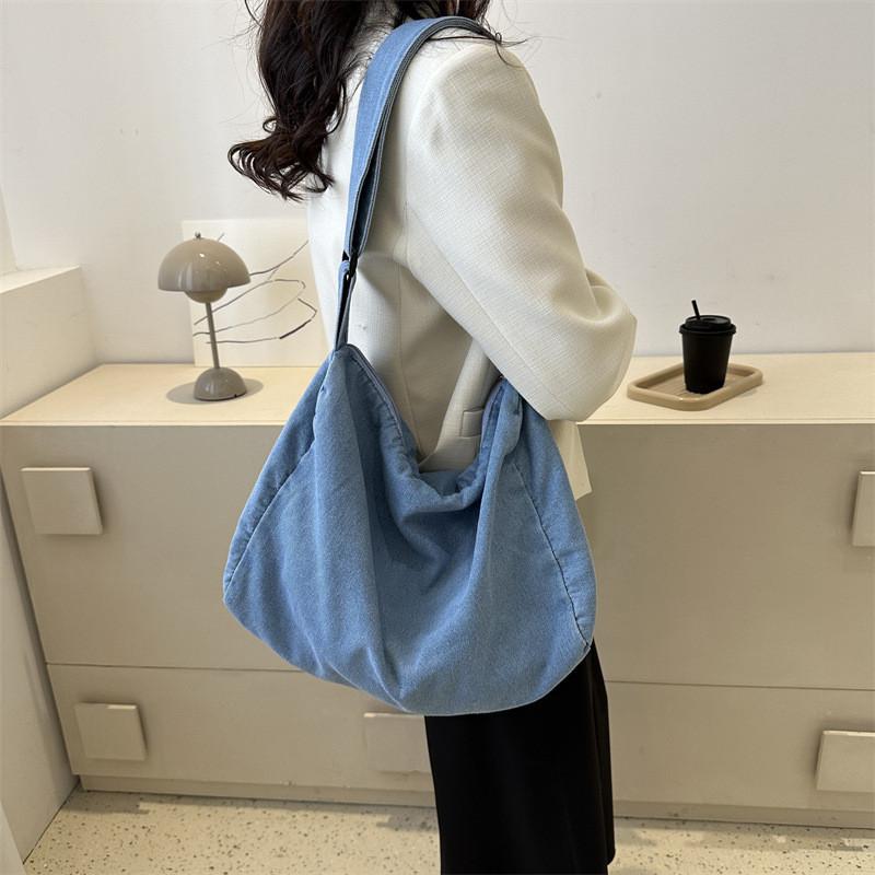 Trendy Summer 2023 Fashionable Simple Shoulder Tote Bag For Women In Deep Blue