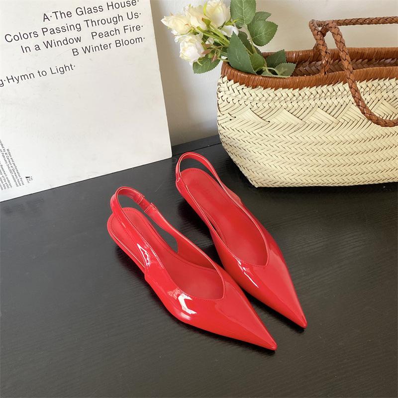 Spring and summer 2025 new pointed toe wedge heel low heel European and American fashion fashion shoes bag head back low heel women's shoes