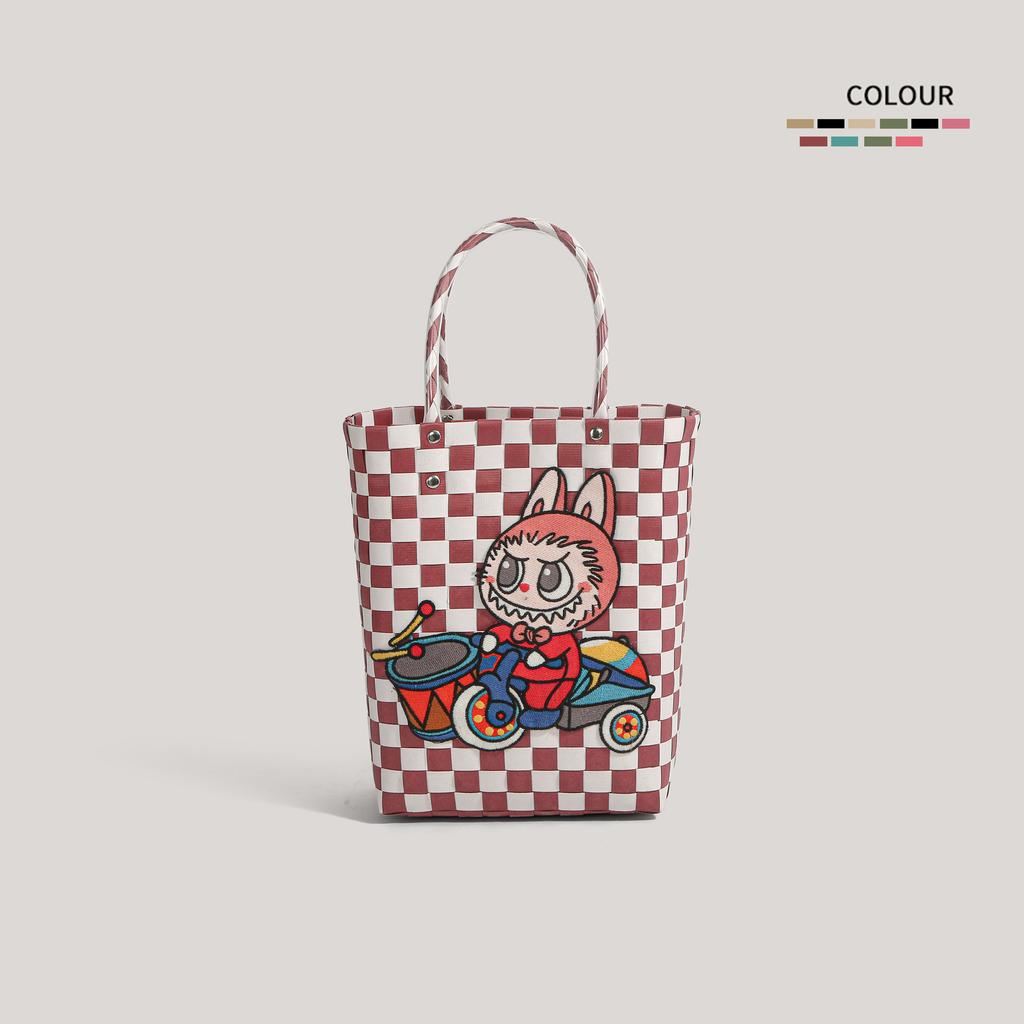 Labubu plastic woven handbag woven vegetable basket handbag handmade bag