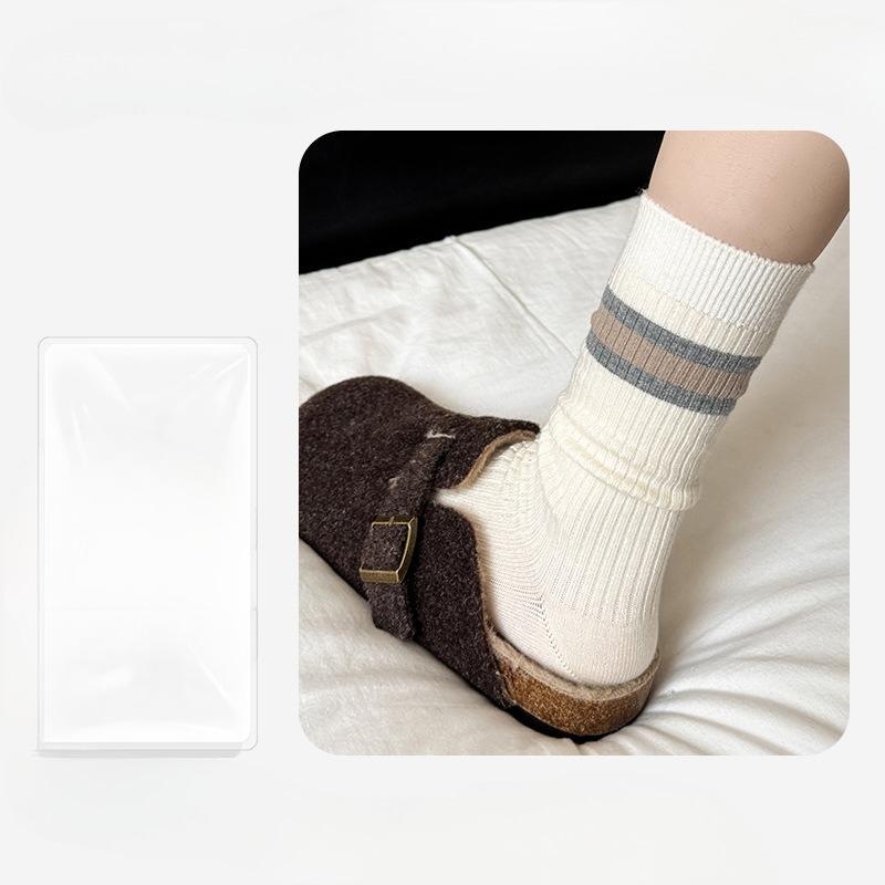 

Женские осенне-зимние полосатые контрастные гольфы 1 pair молочный белый