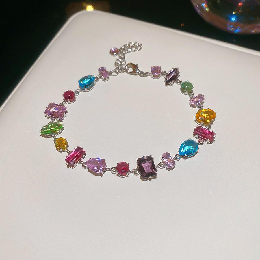 Europe and the United States Hot-selling Color Oval Love Zircon Bracelet Light Luxury Bracelet Personalized Jewelry Women