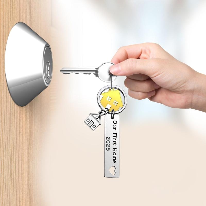 2025 Housewarming Stainless Steel Keychain Set Stylish Keyrings Pendant For New Homeowners And Thoughtful Gifts