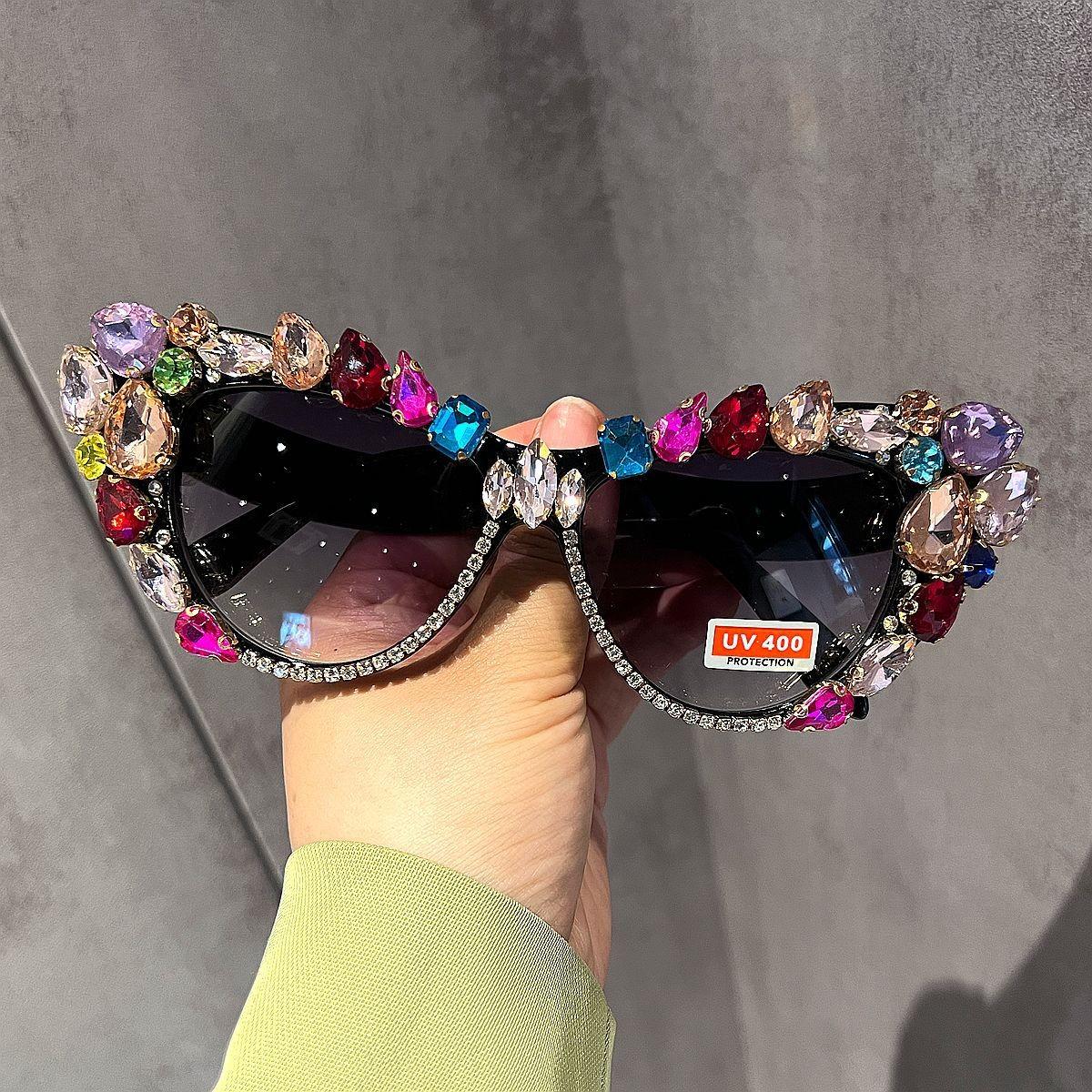 Attractive Glasses Women's 2025 Oversize Cat Eye Sunglasses Brand Designer Luxury Retro Crystal Sexy Sun Glasses For Oculos De Sol Feminino