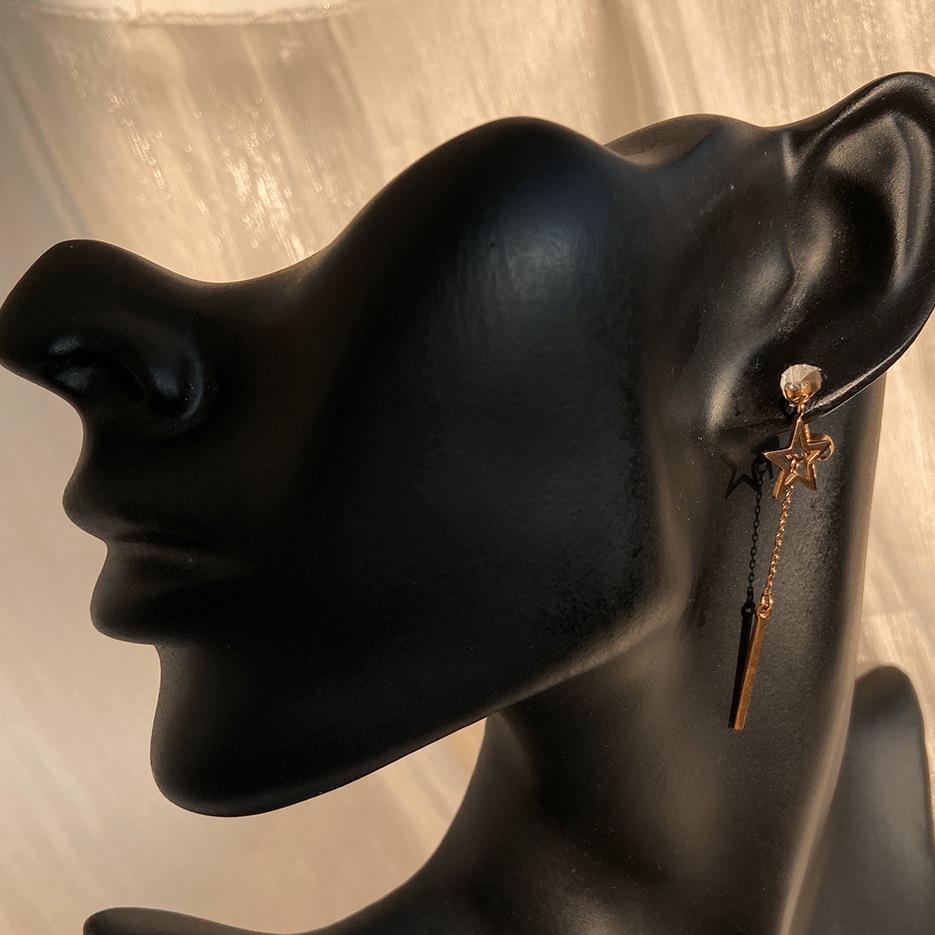 Cercei Stea Nișă Europeni și Americani - Cadou de Slăbire pentru Femei, Bijuterii Simple de Crăciun din Oțel Titan.