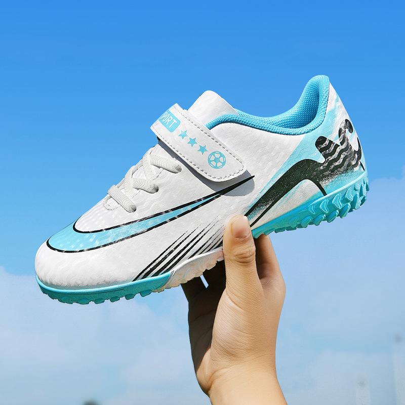 Amazon's new low-top Velcro football shoes boys training medium children and girls broken nail competition shoes