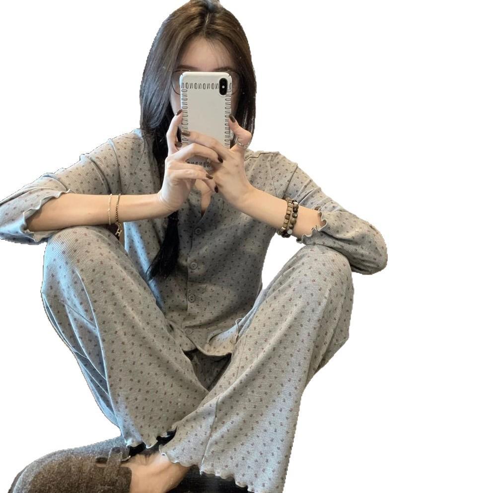 Minimalistisches Eis-Seiden-Schlafanzug-Set für Damen mit Langarm-Oberteil und Hose für bequeme Hauskleidung