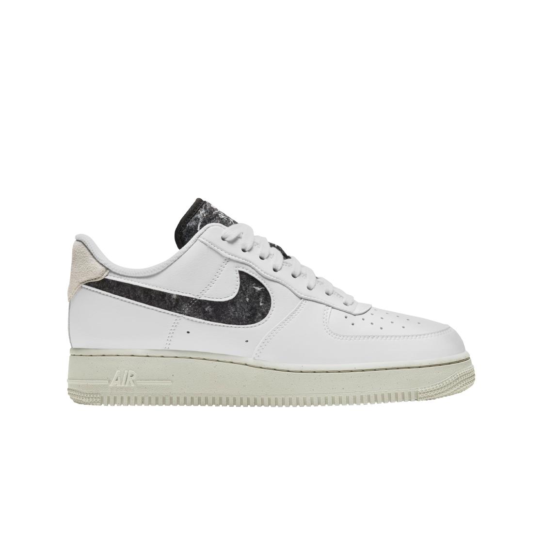 

Женские кроссовки Nike Air Force 1 07 SE Light Bone DA6682-100