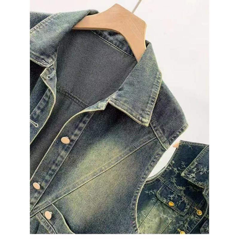 2025 Versatile Retro Denim Sleeveless Vest with Pockets