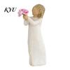 Resin Flower Girl Statue Holding Bouquet Figurine, Faceless Lady Statue, Romantic Desktop Ornament for Hand Carved Portrait Sculpture Living