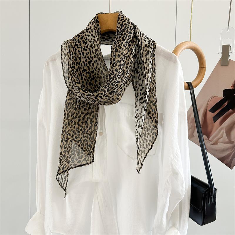Korean Retro Thin and Narrow Stripe Leopard Print Silk Silk Scarf, Belt, Scarf Decorative Scarf, Women's Neck Ribbon, Neck Strap.