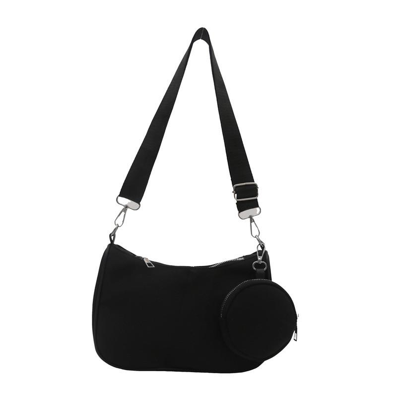 2024 New High-style Fashionable Lightweight Luxury Unique Shoulder Bag In Black And White