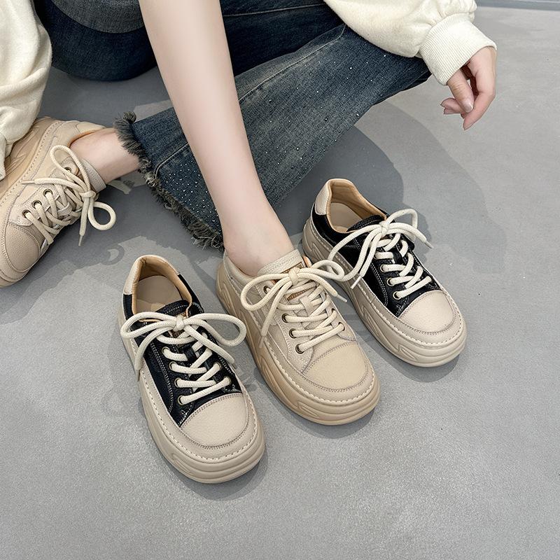 Casual Bread Shoes for Women's Fashion Versatile Thick-soled Sponge Retro Sports Sneakers