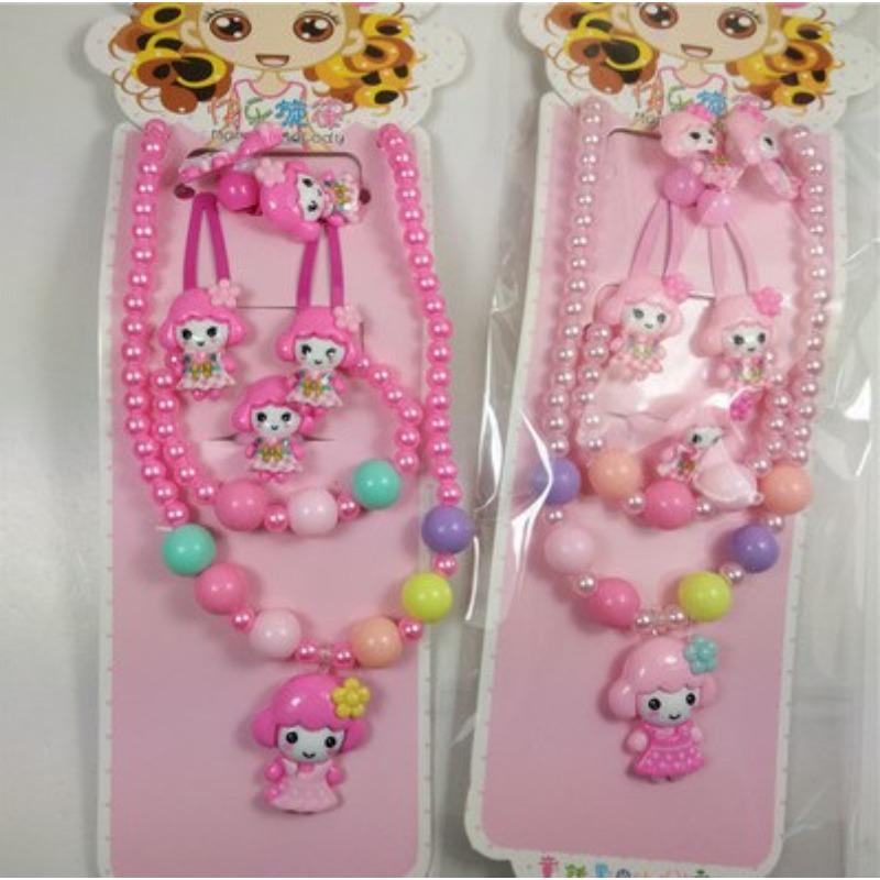 Set de joyería de dibujos animados para niñas - collar de princesa de perlas, anillo, pinza para el pelo y goma para el pelo, set de 5 piezas
