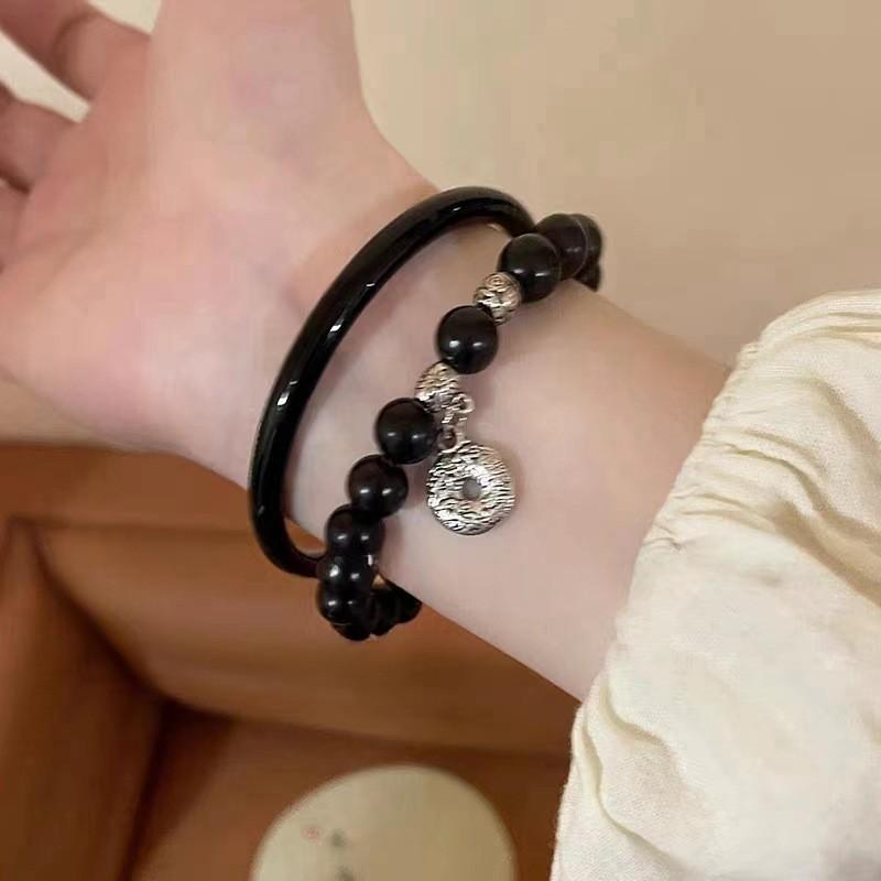 Chinese Luxurious Obsidian Bracelet With Antique Lion Charm Perfect For Gift Giving