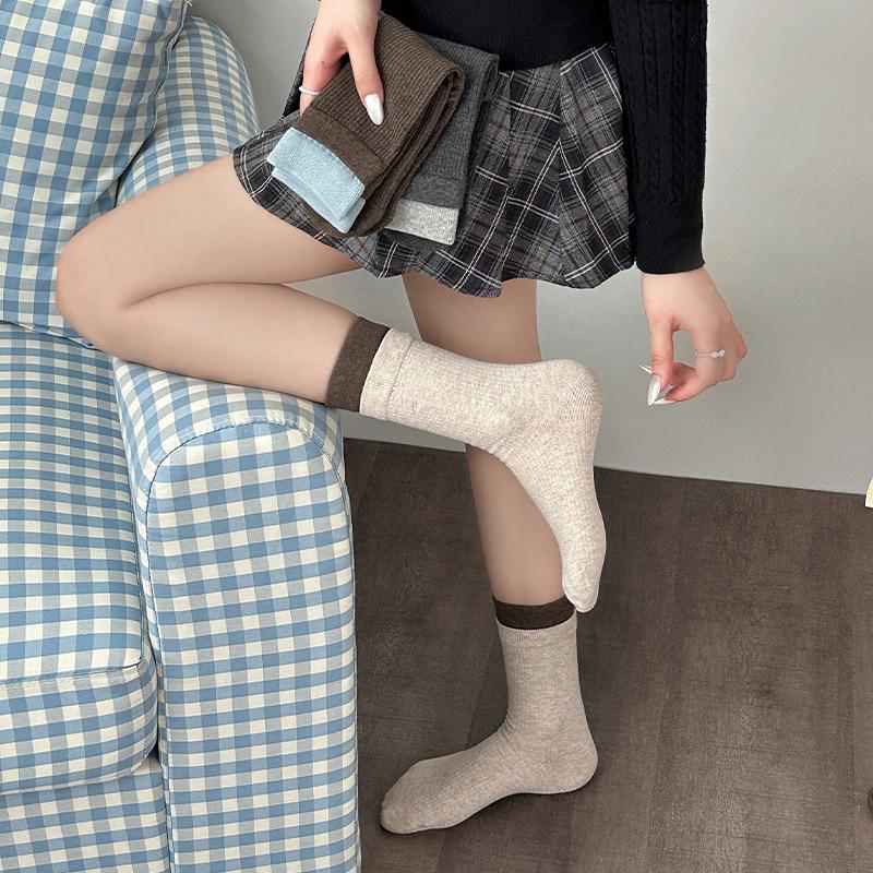 Korean Style Gray Scrunch Socks for Women - Versatile, Ribbed, Color Block, Long JK Design for Spring & Autumn