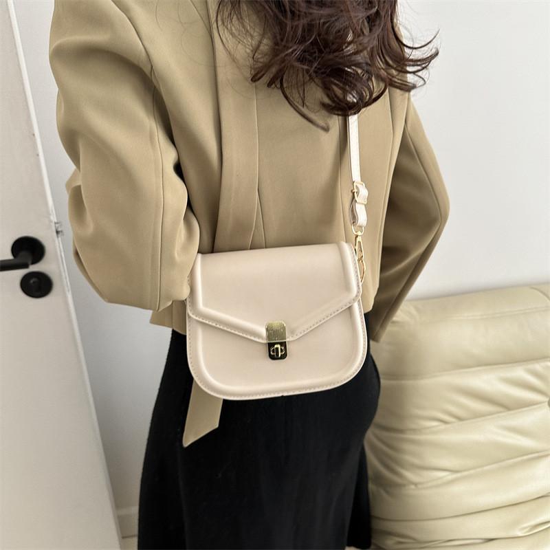 Fashionable Retro Small Square Shoulder Bag For Women In Stylish Black White And Brown