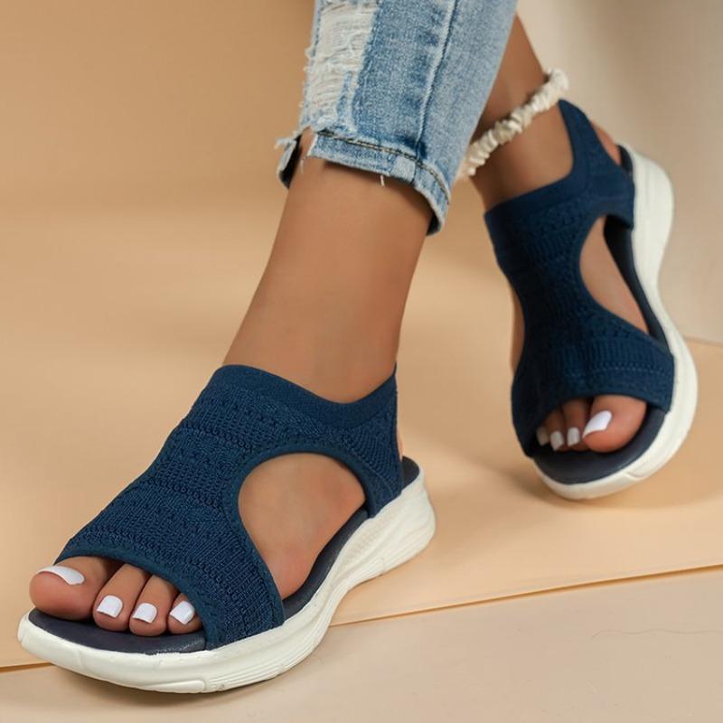 Large size fly-woven sandals for women's summer new models, light outer sandals for one pedal