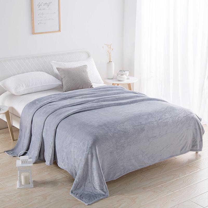 Warm Coral Fleece Flannel Blanket,Perfect for Autumn, Winter, Air Conditioning, Picnics, and Travel