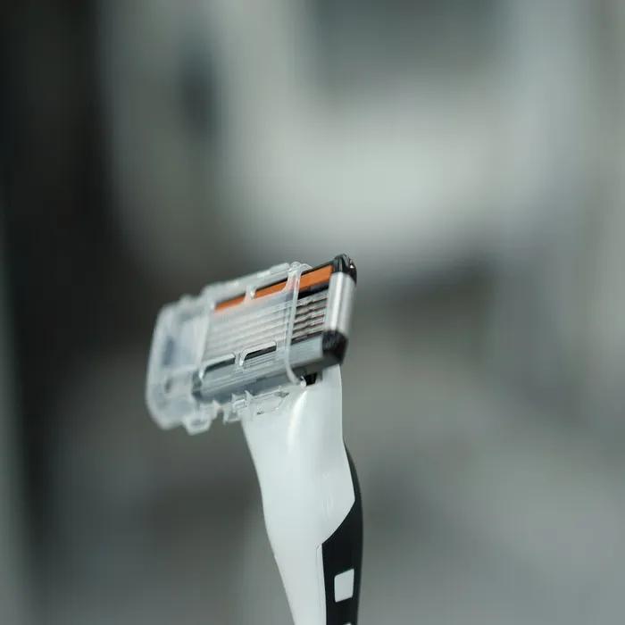 [Amazon No. 1 Razor] 5-blade cartridge 8-pack (BIC Razor)