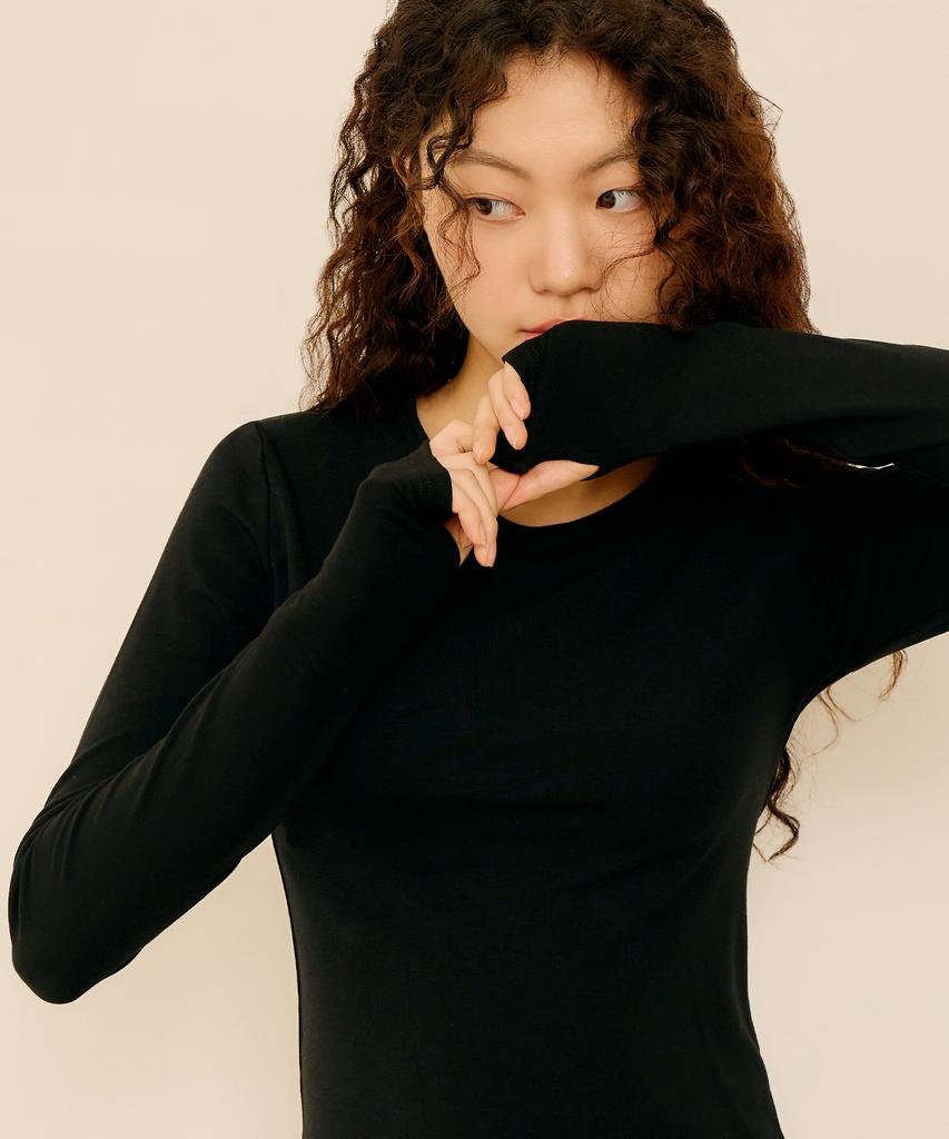 Maleunpaibeu [Set] Fingerhole Long Sleeve T-Shirt & Bootcut Pants Set (Type C)