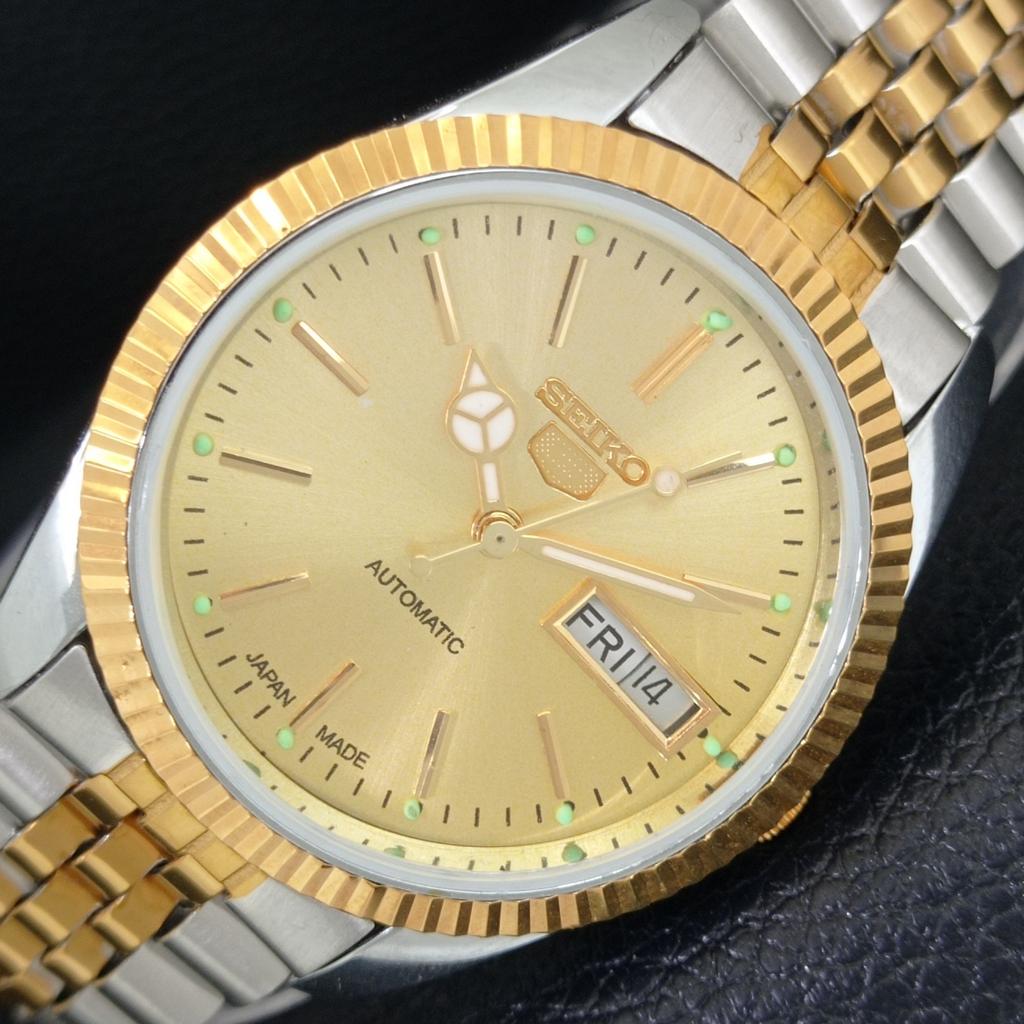 

ЯПОНСКИЕ ВИНТАЖНЫЕ ОТРЕМОНТИРОВАННЫЕ МУЖСКИЕ АВТОМАТИЧЕСКИЕ ЧАСЫ SEIKO 5 С ЗОЛОТИСТЫМ ЦИФЕРБЛАТОМ a443191-1