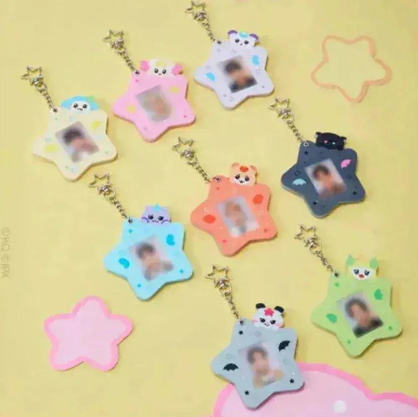 [Officieel] 2026 ATEEZ met LINE FRIENDS MIGHTEEZ WONDER ROOM POP-UP STORE Merchandise 041 ID PC HOLDER KEYRING / DDeongyo