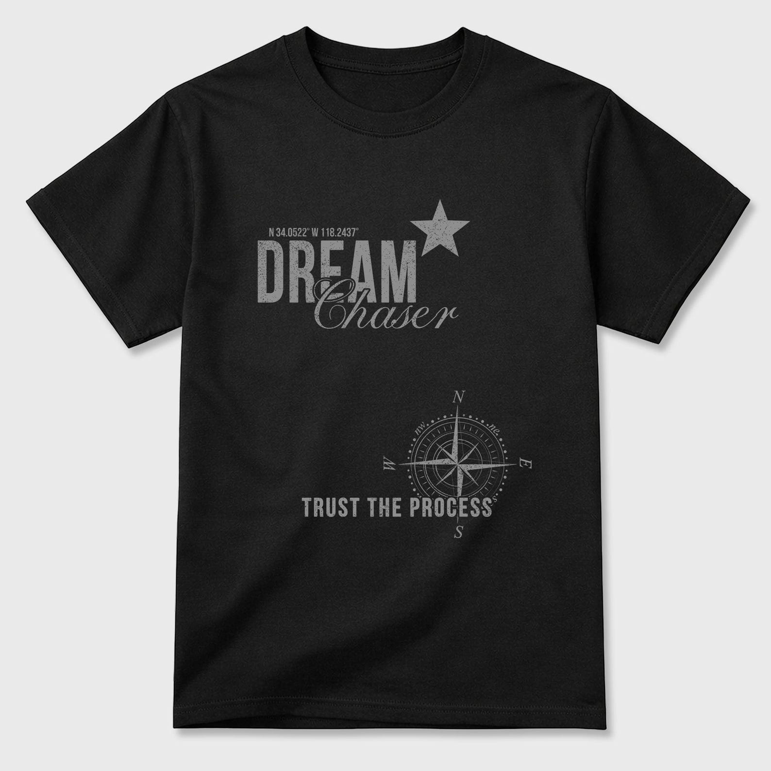 Dream Chaser graphic tee. Streetwear Brand Graphic T-Shirt. AJ6 Cap and Gown M
