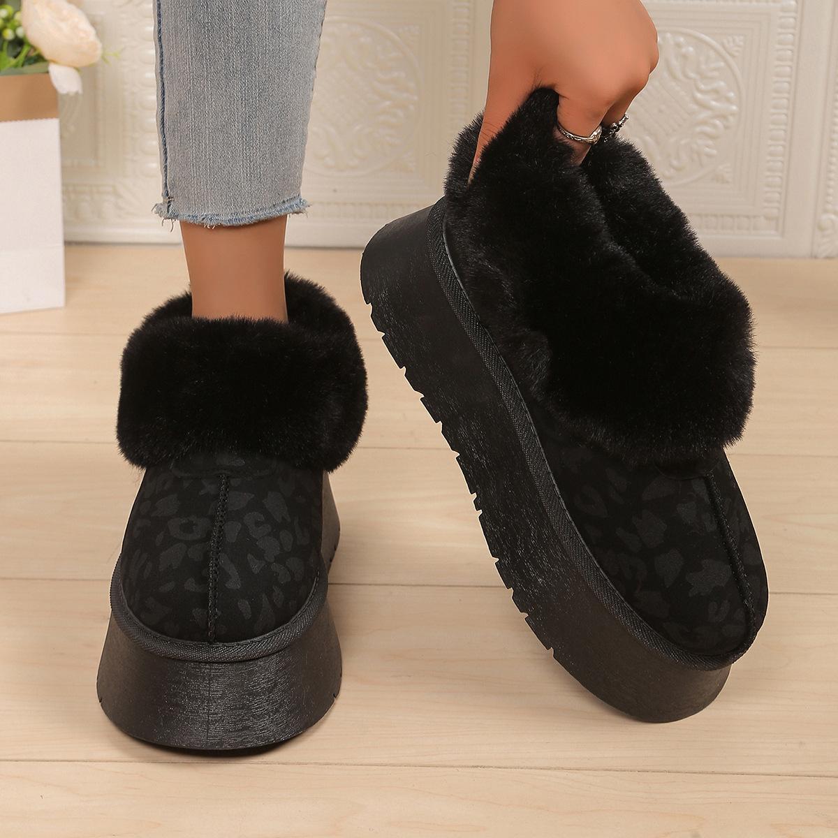 

Модные замшевые зимние сапоги с леопардовым принтом, женские ботильоны на платформе, зимние новые утолщенные плюшевые теплые хлопковые туфли, женские короткие сапоги 40 чёрный