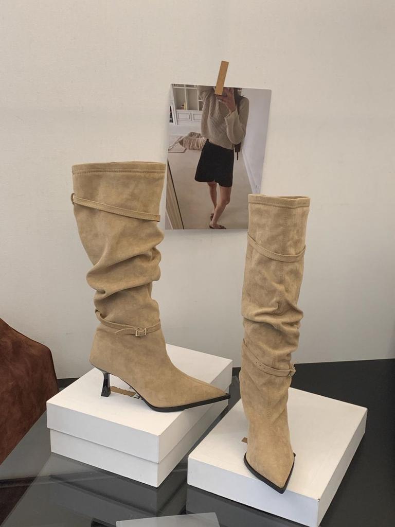 Boots women's boots 2025 autumn and winter new pointed high heels thin heels not tired feet Maillard super fire pile boots