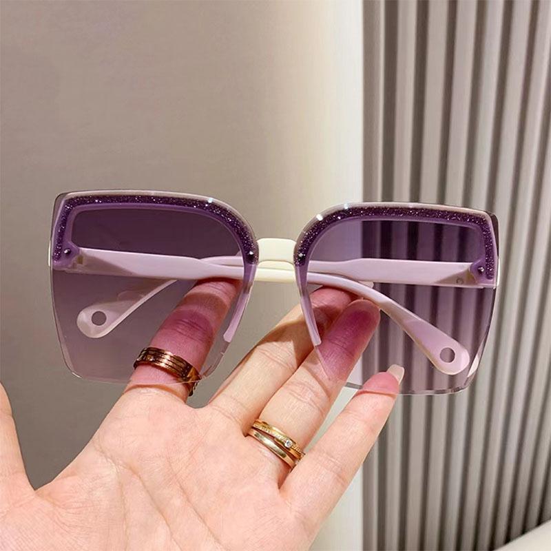 New Women'S Fashion Sunglasses Large Frame Square Sun Glasses Women Brand Designer Light Transparent Eyewear Uv400