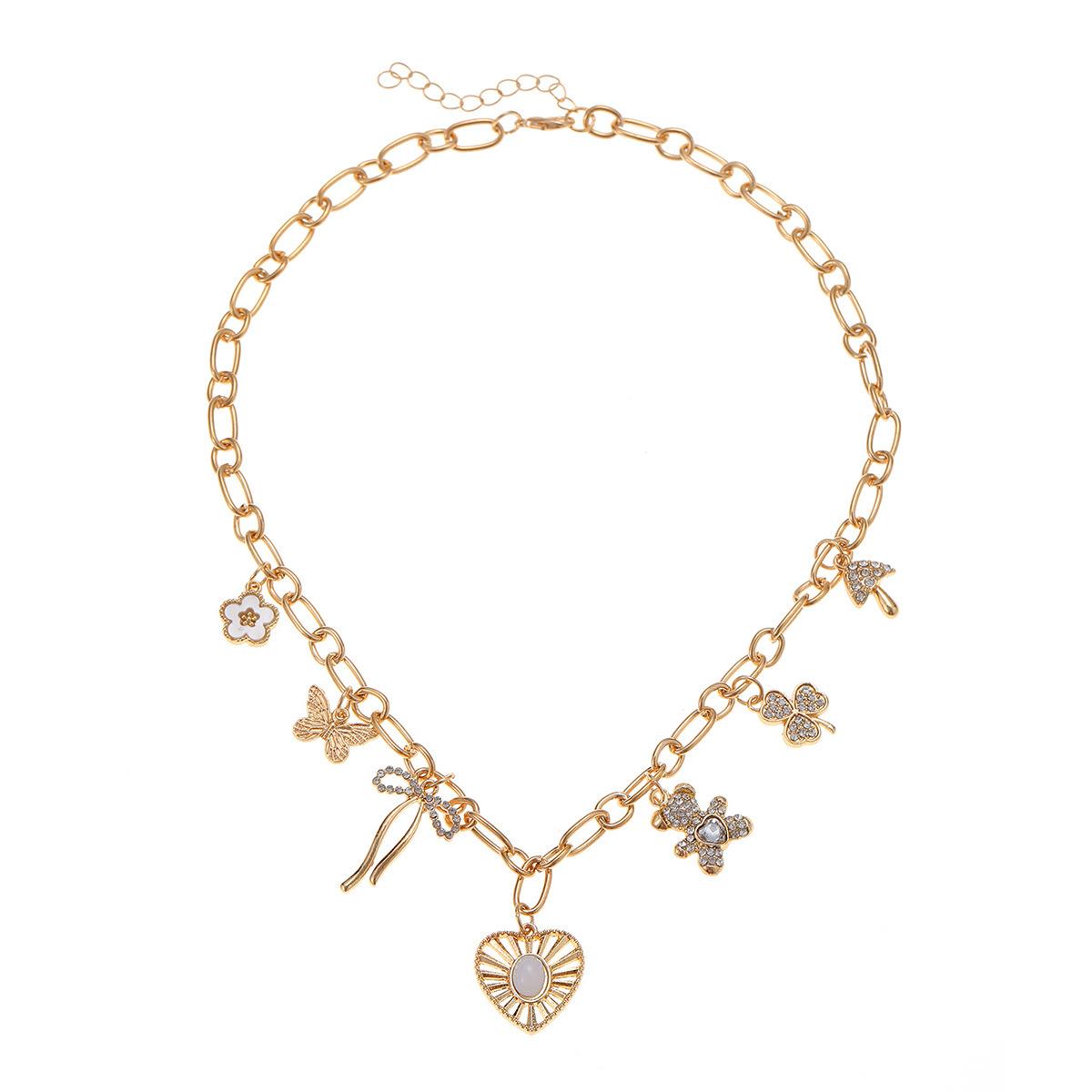 

European and American fresh and sweet love pendant necklace flower bear bow clover accessories collarbone chain women