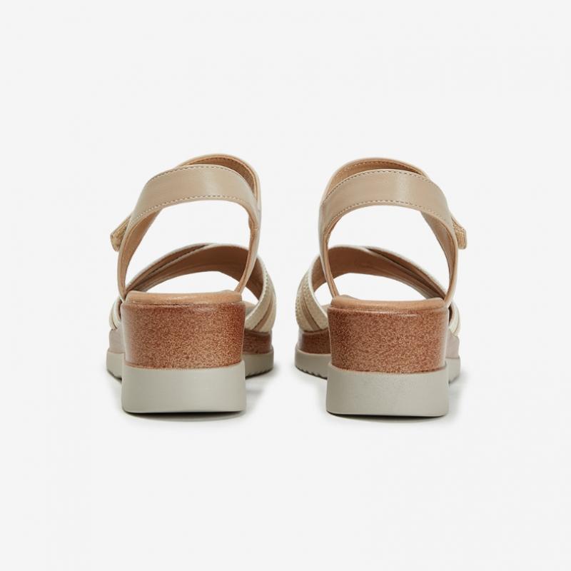 Young Age Women S Woven SandalS Ivory