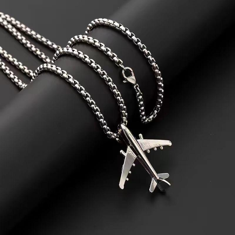 Hip Hop Airplane Pendant Titanium Steel Necklace, Men's Simple and Fashionable Versatile, Neck Chain, Non Fading, Women's Long Sweater Chain