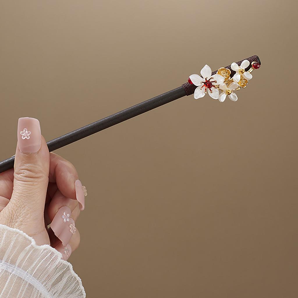 Elegant Chinese Style Hairpin Vintage Peach Blossom Tassel Wooden Hairpin Exquisite Jewelry Hairstyle Accessories For Women