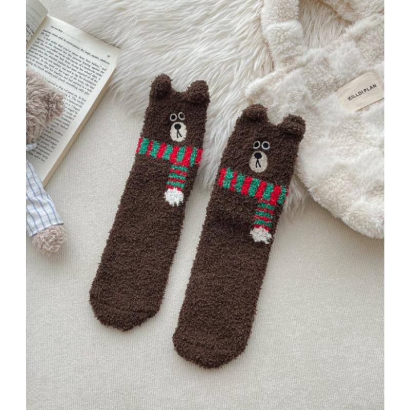 Autumn and Winter Coral Fleece Socks, Three-dimensional Ears, Scarves, Bear Socks, Non-shedding Half-fleece Socks, Warm Thickened Floor Socks