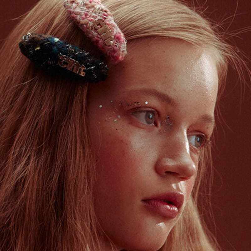 

Elizabeth Moments Oval Mixed Tweed Hair Pin Purple