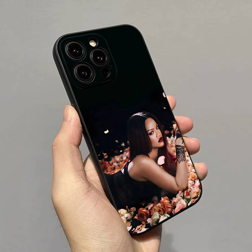 Rihanna Phone Case For IPhone 17 16 14 15 13 12 11 Pro Max Plus Silicone Soft Cover