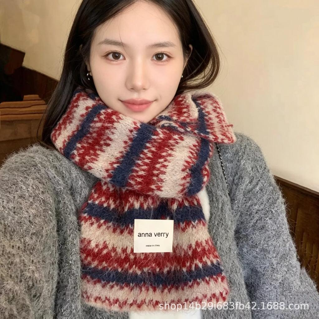 Knitted scarf with Korean autumn and winter atmosphere, women's velvet soft waxy stripes, cold-proof and warm, couple scarf men