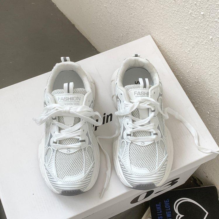 

Летние белые туфли, увеличивающие рост, мужские кроссовки Ins Trend, дышащие повседневные кроссовки Niche Retro с толстой подошвой 40 бежевый